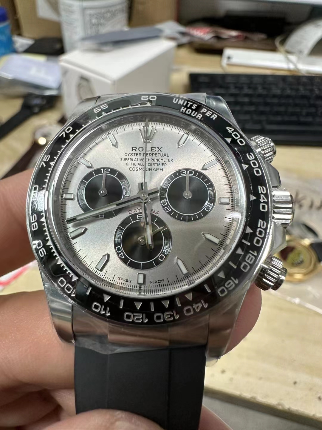 Hot Spot On Replica Watches And Reviews