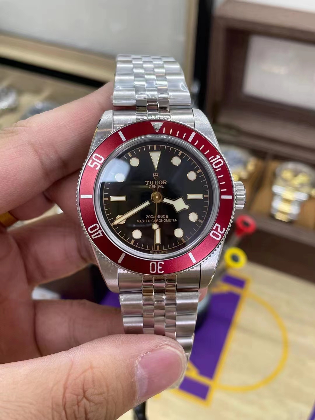 Hot Spot on Replica Watches and Reviews