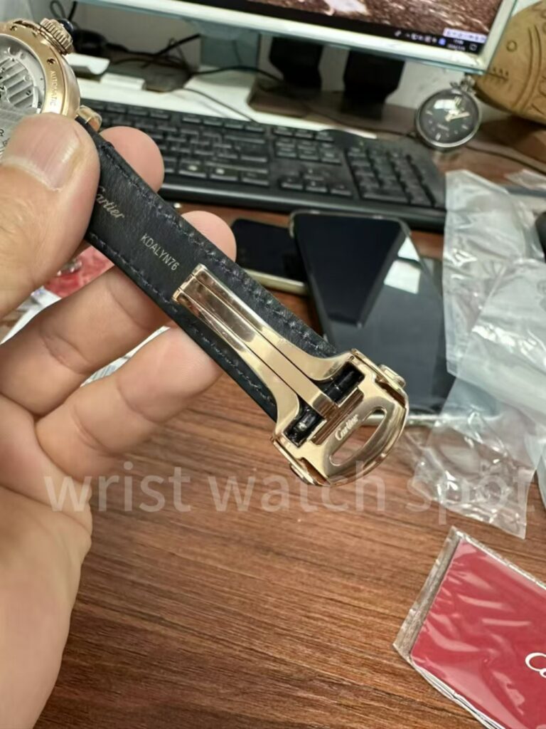 Cartier Pasha Clasp