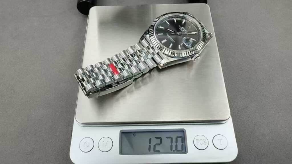 VS Datejust Weight